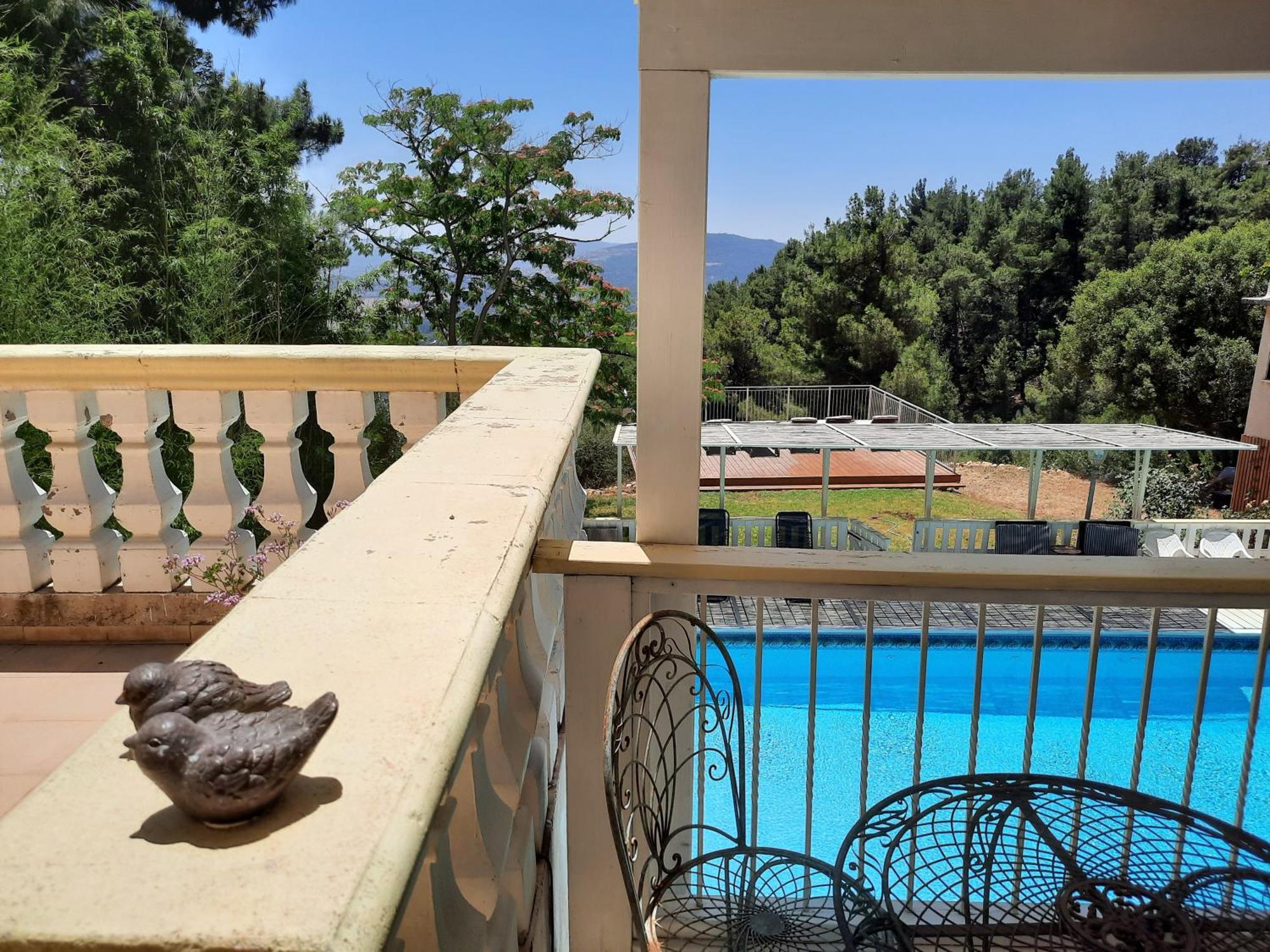 Ha'Seuda Ha'Achrona Suites Amirim Exterior photo